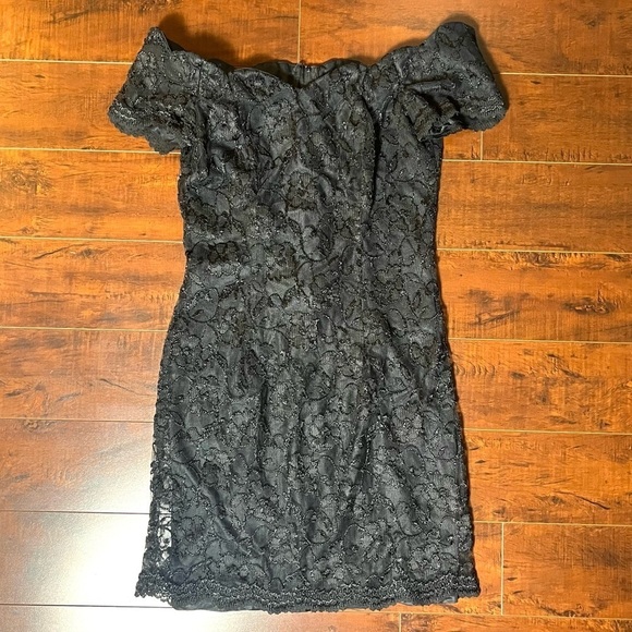 VINTAGE All That Jazz 1980s Mini Lace Dress Black Off The Shoulder Prom Size 7/9 - Picture 2 of 10